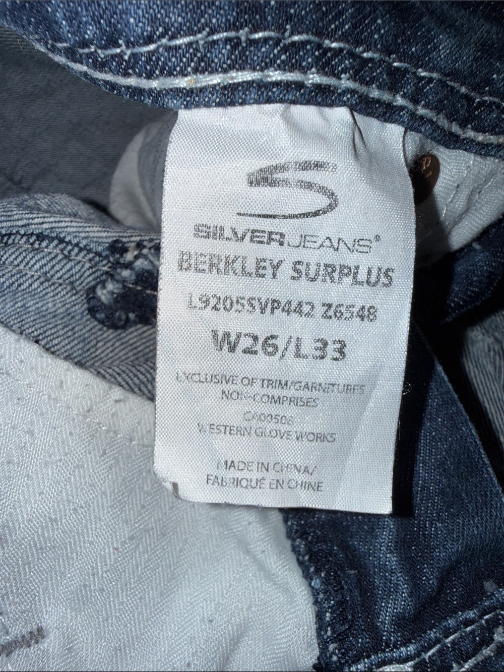 Silver Jeans Berkley Women’s Bootcut Jeans with Embroidered Pockets - Picture 12 of 15